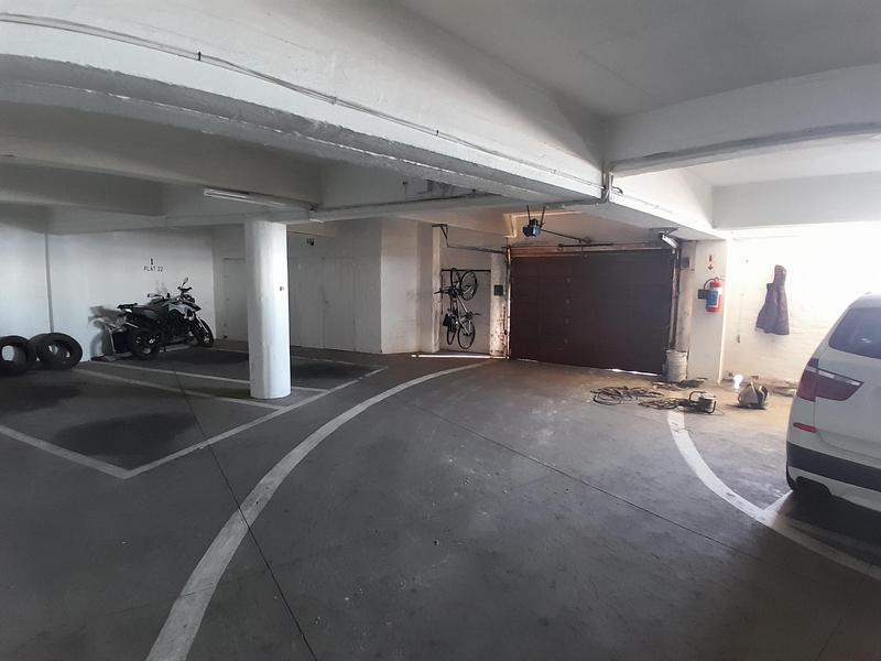 To Let 2 Bedroom Property for Rent in Sea Point Western Cape